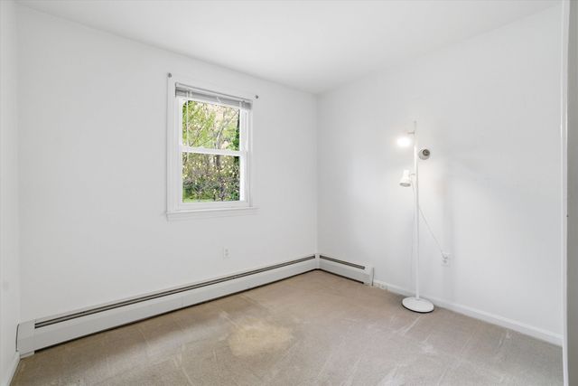4 Timothy Lane, Hudson, NH 03051