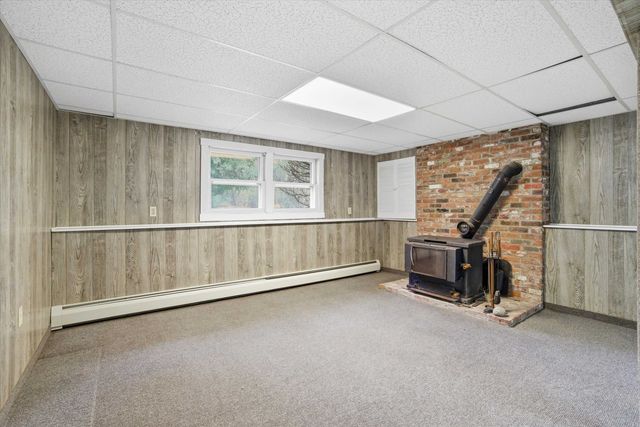 4 Timothy Lane, Hudson, NH 03051