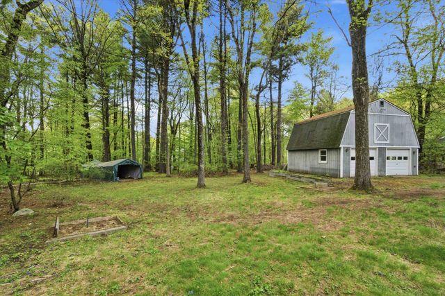 4 Timothy Lane, Hudson, NH 03051