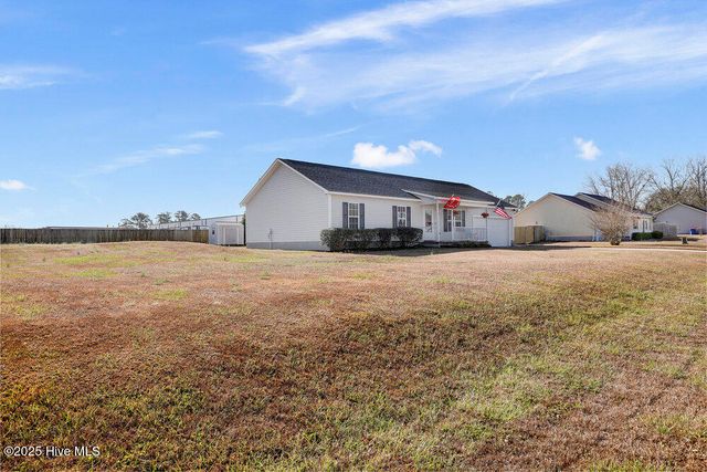 106 Clint Mills Road, Maysville, NC 28555