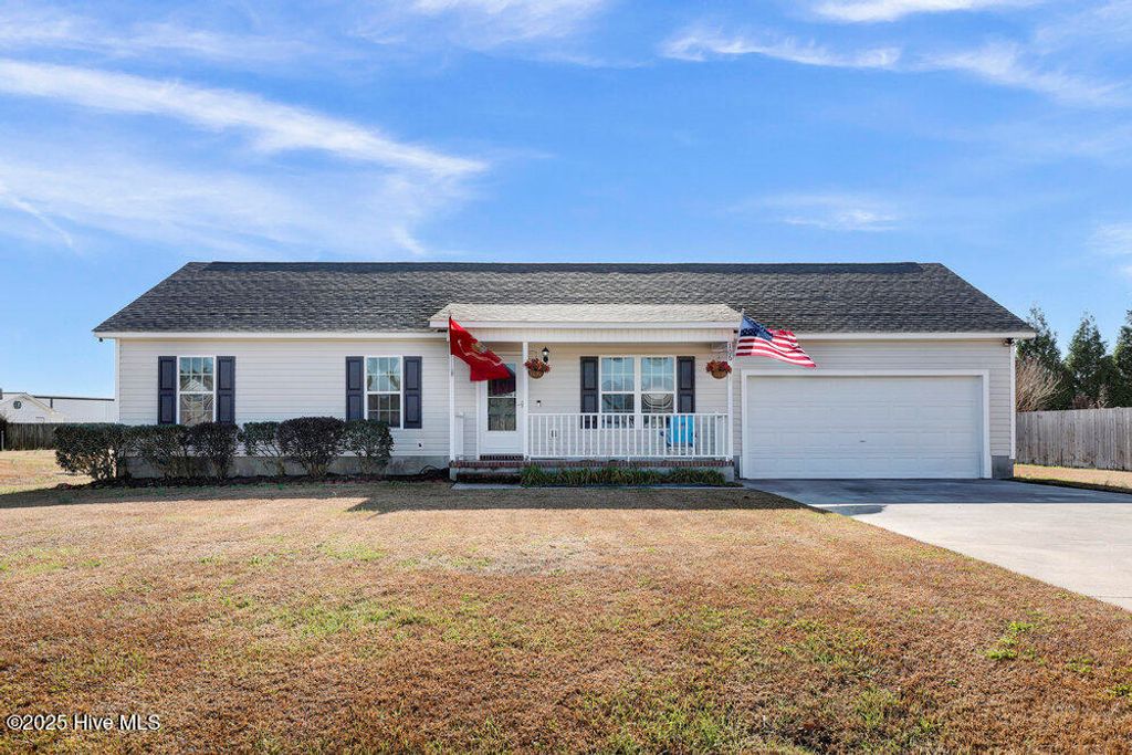 106 Clint Mills Road, Maysville, NC 28555