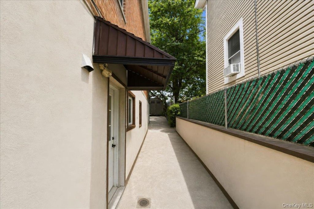 235 E 237th Street, Bronx, NY 10470 — photo 3