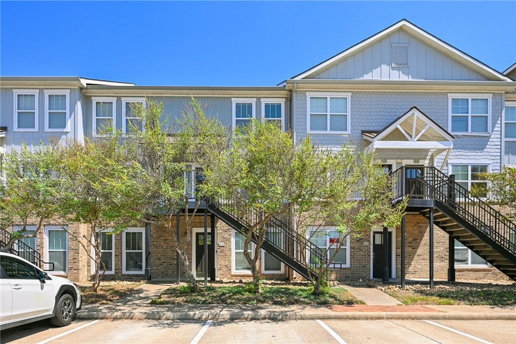 1725 Harvey Mitchell Parkway S 1628, College Station, TX 77840 — exterior