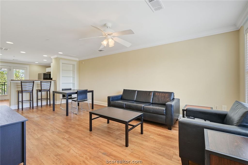 1725 Harvey Mitchell Parkway S 1628, College Station, TX 77840 — photo 3