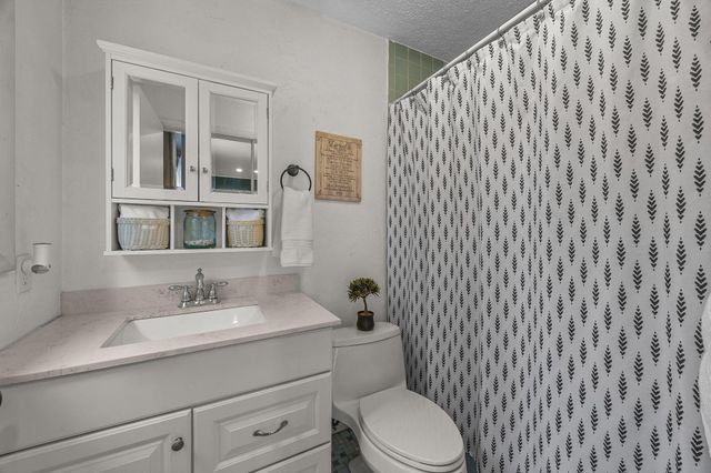 17 Kensington Drive, Sandwich, MA 02563