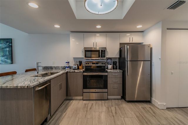 10116 GULF BOULEVARD 405W, St Petersburg, FL 33706