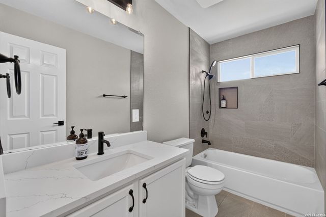 937 LAUREN ST, New Braunfels, TX 78130