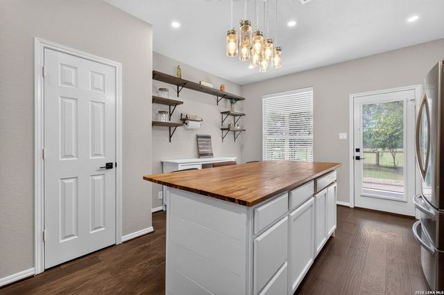 937 LAUREN ST, New Braunfels, TX 78130