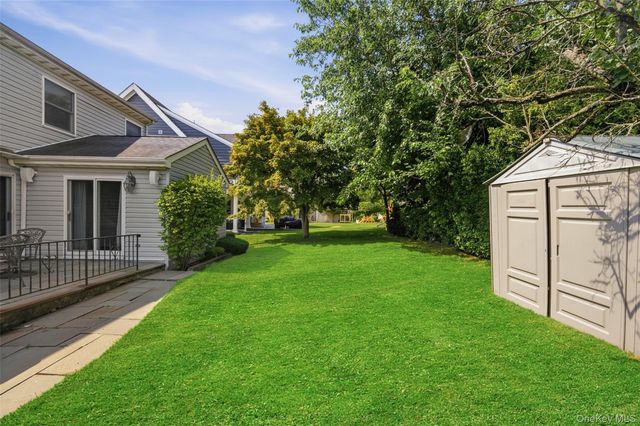 8 Ridge Street, Eastchester, NY 10709