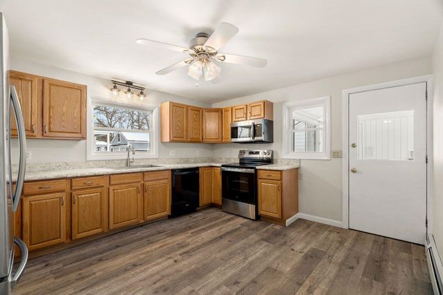 77 St James Avenue, Manchester, NH 03102