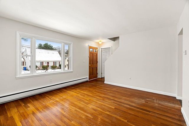 77 St James Avenue, Manchester, NH 03102