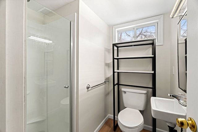 77 St James Avenue, Manchester, NH 03102