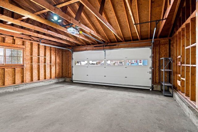 77 St James Avenue, Manchester, NH 03102