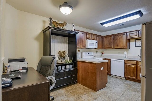 1230 Misty Drive, Midlothian, TX 76065