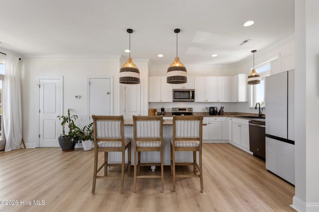 345 Twin Oaks Drive, Hampstead, NC 28443