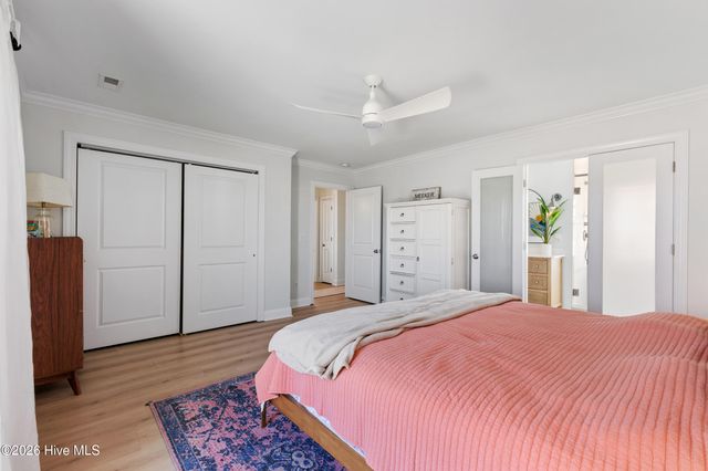 345 Twin Oaks Drive, Hampstead, NC 28443