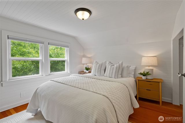 828 24th Avenue, Seattle, WA 98122