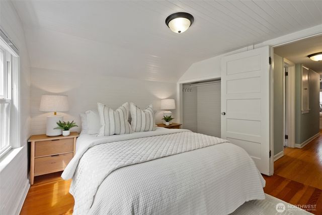828 24th Avenue, Seattle, WA 98122