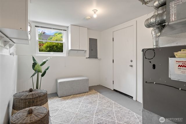 828 24th Avenue, Seattle, WA 98122