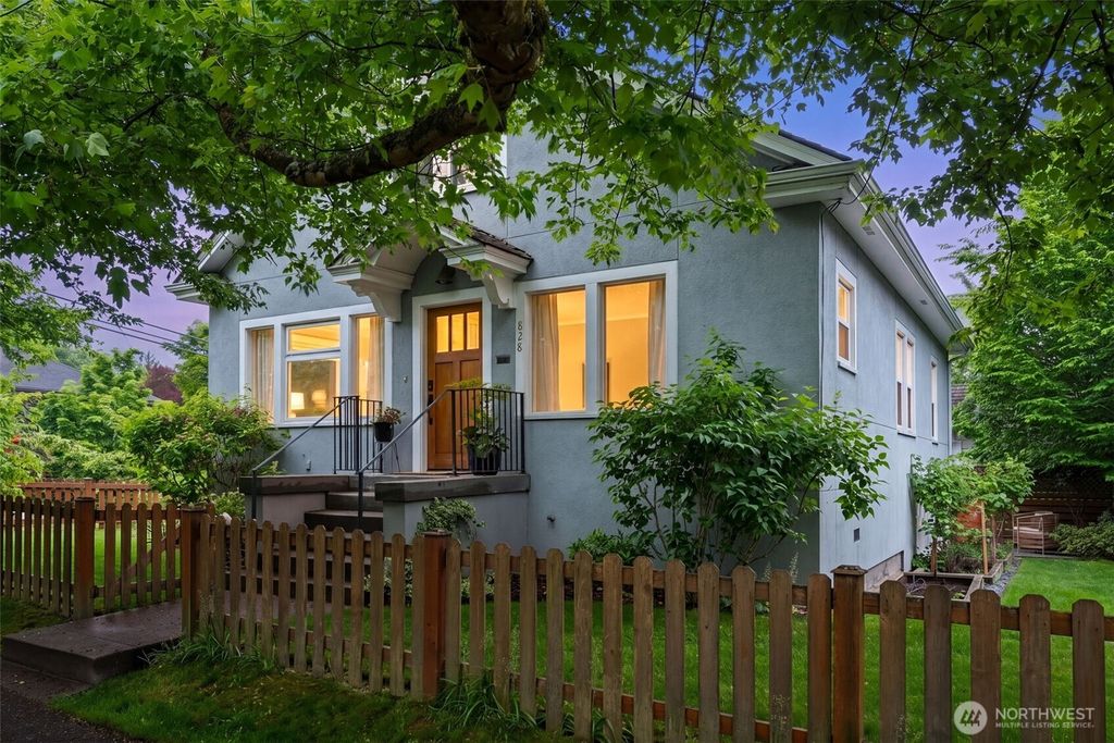828 24th Avenue, Seattle, WA 98122