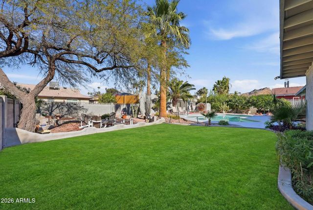 612 E BROOK HOLLOW Drive, Phoenix, AZ 85022
