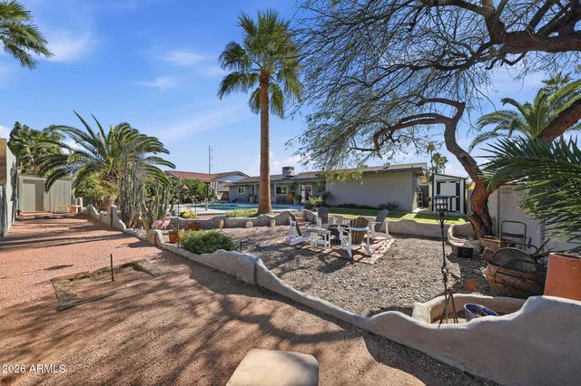 612 E BROOK HOLLOW Drive, Phoenix, AZ 85022