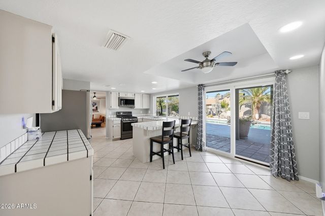 612 E BROOK HOLLOW Drive, Phoenix, AZ 85022