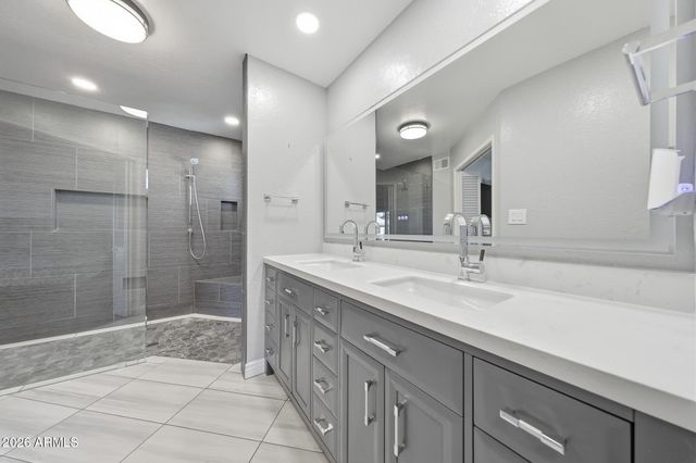 612 E BROOK HOLLOW Drive, Phoenix, AZ 85022