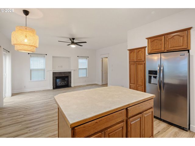 6808 Moses Pass, Springfield, OR 97478