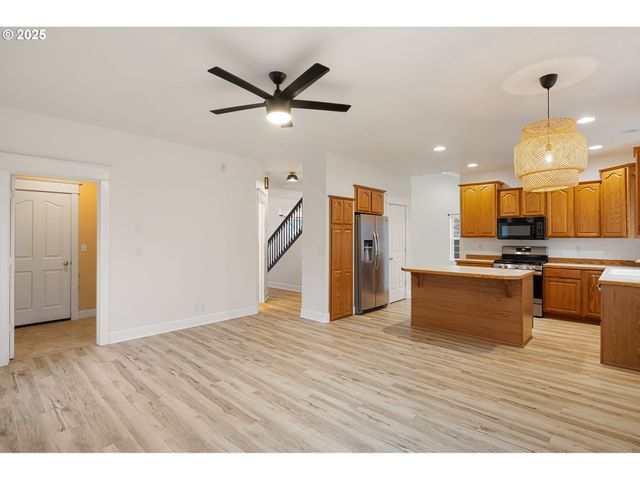 6808 Moses Pass, Springfield, OR 97478