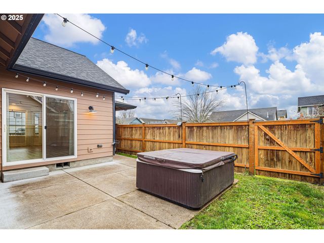 6808 Moses Pass, Springfield, OR 97478