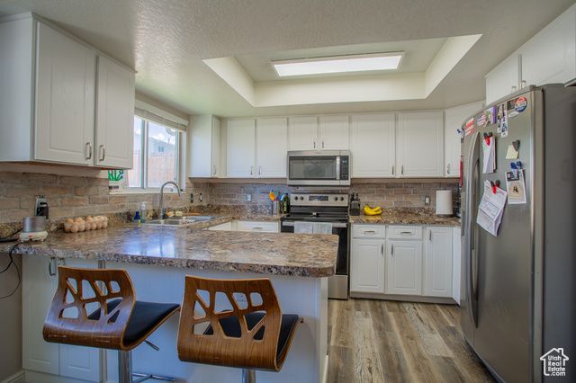 1211 E SPRING RIDGE DR, Sandy, UT 84094