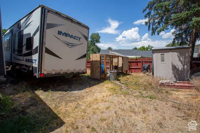 1211 E SPRING RIDGE DR, Sandy, UT 84094