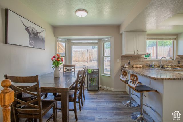 1211 E SPRING RIDGE DR, Sandy, UT 84094