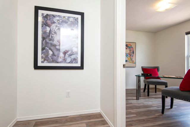 3808 N Spring Brooke Avenue, Springfield, MO 65803
