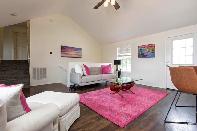 3808 N Spring Brooke Avenue, Springfield, MO 65803