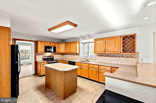 105 ROUND TOP LN, Gettysburg, PA 17325