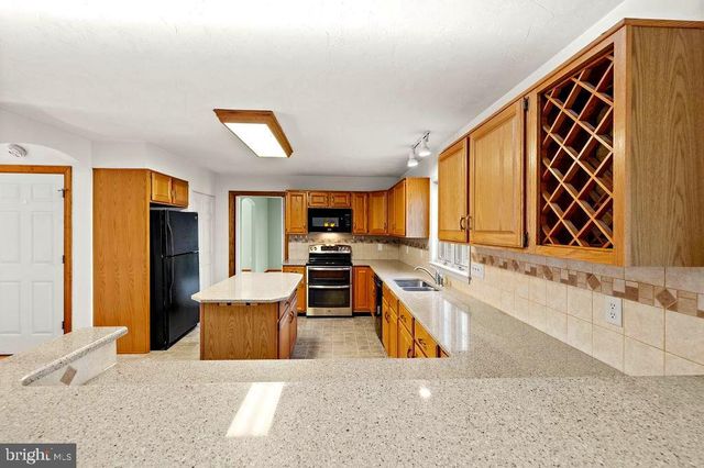 105 ROUND TOP LN, Gettysburg, PA 17325