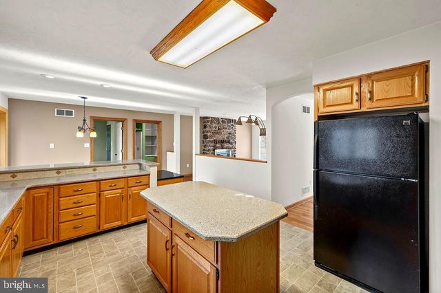 105 ROUND TOP LN, Gettysburg, PA 17325