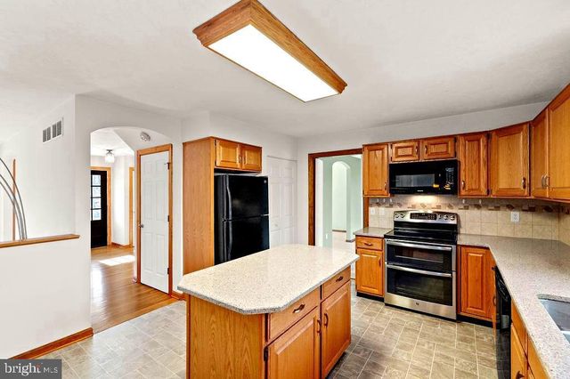 105 ROUND TOP LN, Gettysburg, PA 17325