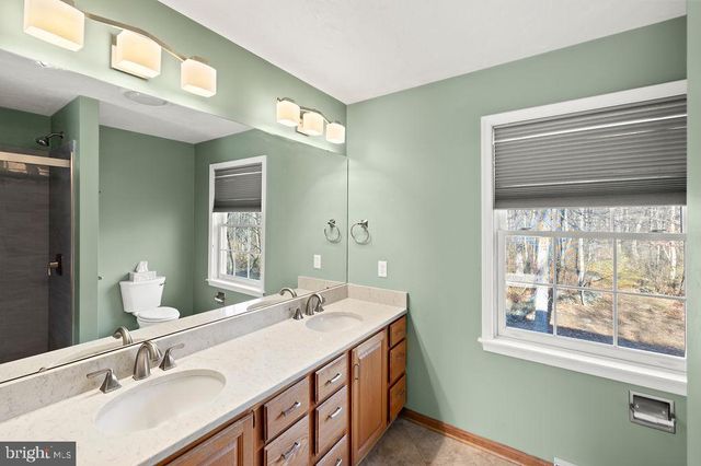 105 ROUND TOP LN, Gettysburg, PA 17325