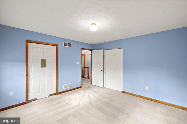 105 ROUND TOP LN, Gettysburg, PA 17325