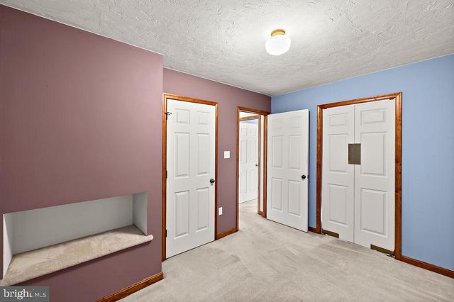 105 ROUND TOP LN, Gettysburg, PA 17325