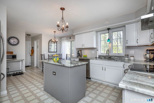 3 Broadview Lane, New Milford, CT 06776