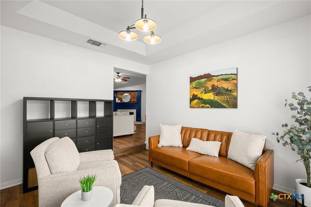 305 E Tanglewood Drive, New Braunfels, TX 78130