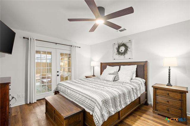 305 E Tanglewood Drive, New Braunfels, TX 78130