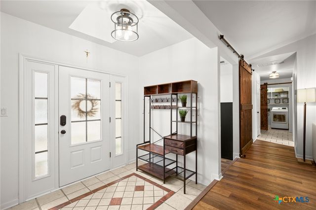 305 E Tanglewood Drive, New Braunfels, TX 78130