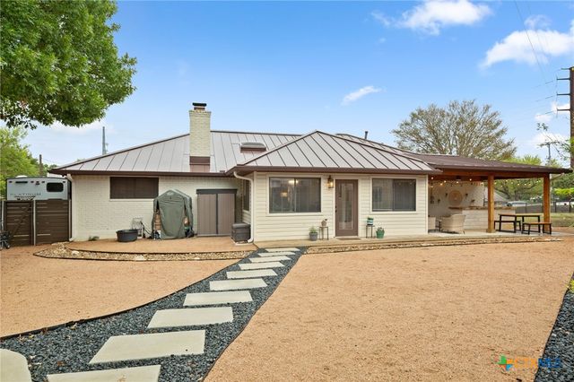 305 E Tanglewood Drive, New Braunfels, TX 78130