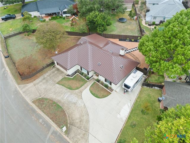 305 E Tanglewood Drive, New Braunfels, TX 78130