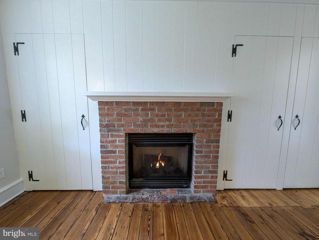 1390 CINNAMON DR, Fort Washington, PA 19034